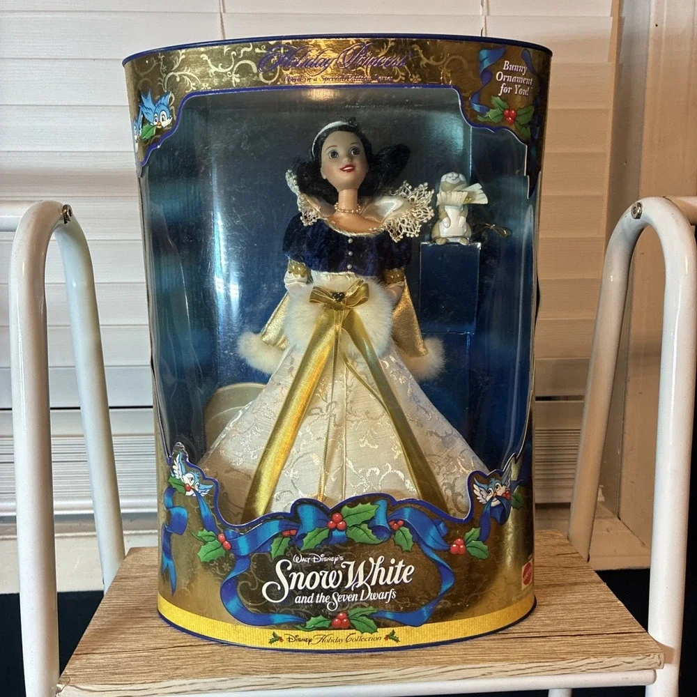 Vintage 1998 Disney Holiday Princess Snow White Doll Mattel Special Edition Box